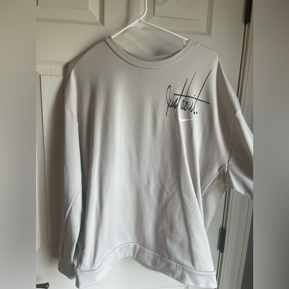 Nike Sweatshirt Pullover w/ Pockets